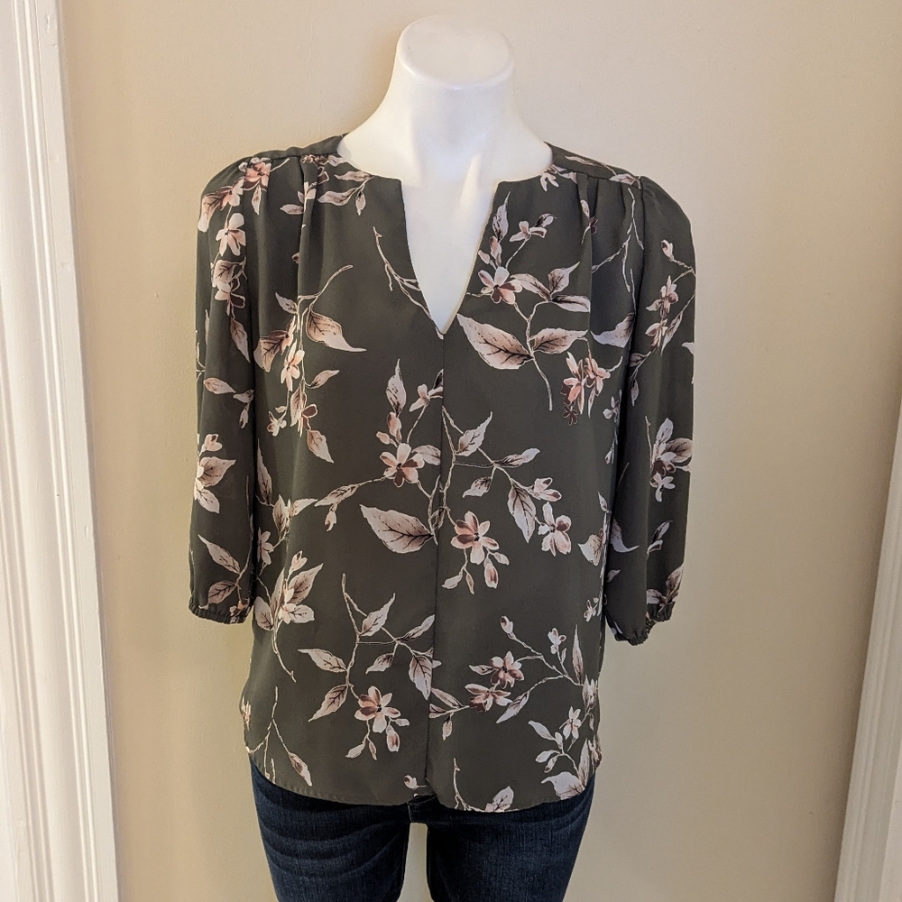 Creative Commune olive green floral print blouse size XS